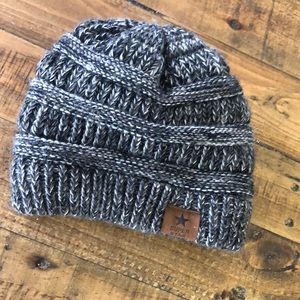 Toddler Fleece Cable Knit Beanie Gray